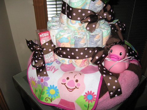 piglet diaper cake