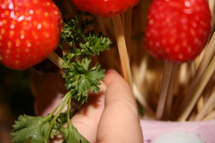 How to make a fruit bouquet centerpiece